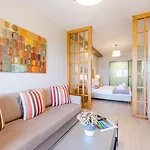 Balcony Boutique (adults Only) מלון 3*