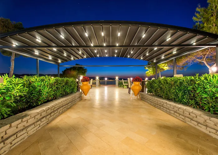Balcony Boutique (adults Only) Hotell 3*