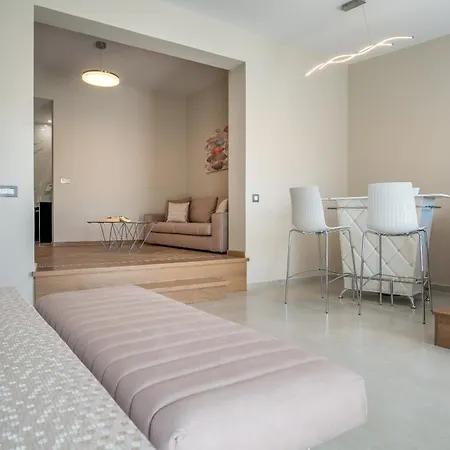 Balcony Boutique (adults Only) טסיליבי