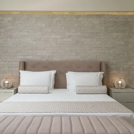 Balcony Boutique (adults Only) מלון 3*