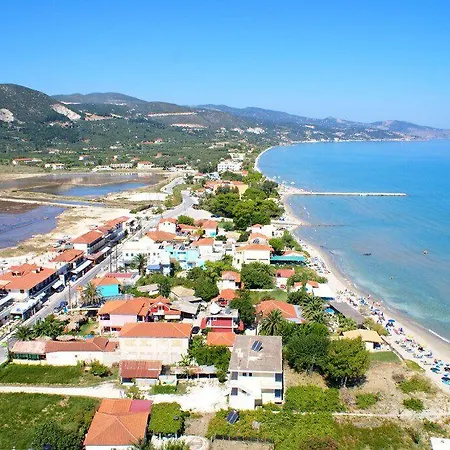 Balcony Boutique (adults Only) מלון טסיליבי